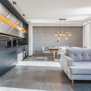 Citystay Chmielna Apartments